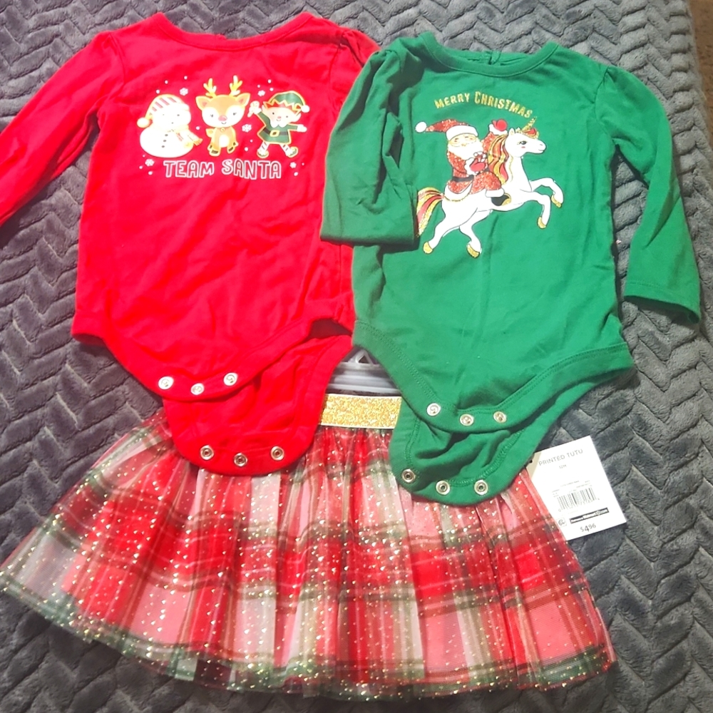 Holiday Time 12 Mix and Match set with 2 longsleeve shirts and printed tutu 🎄